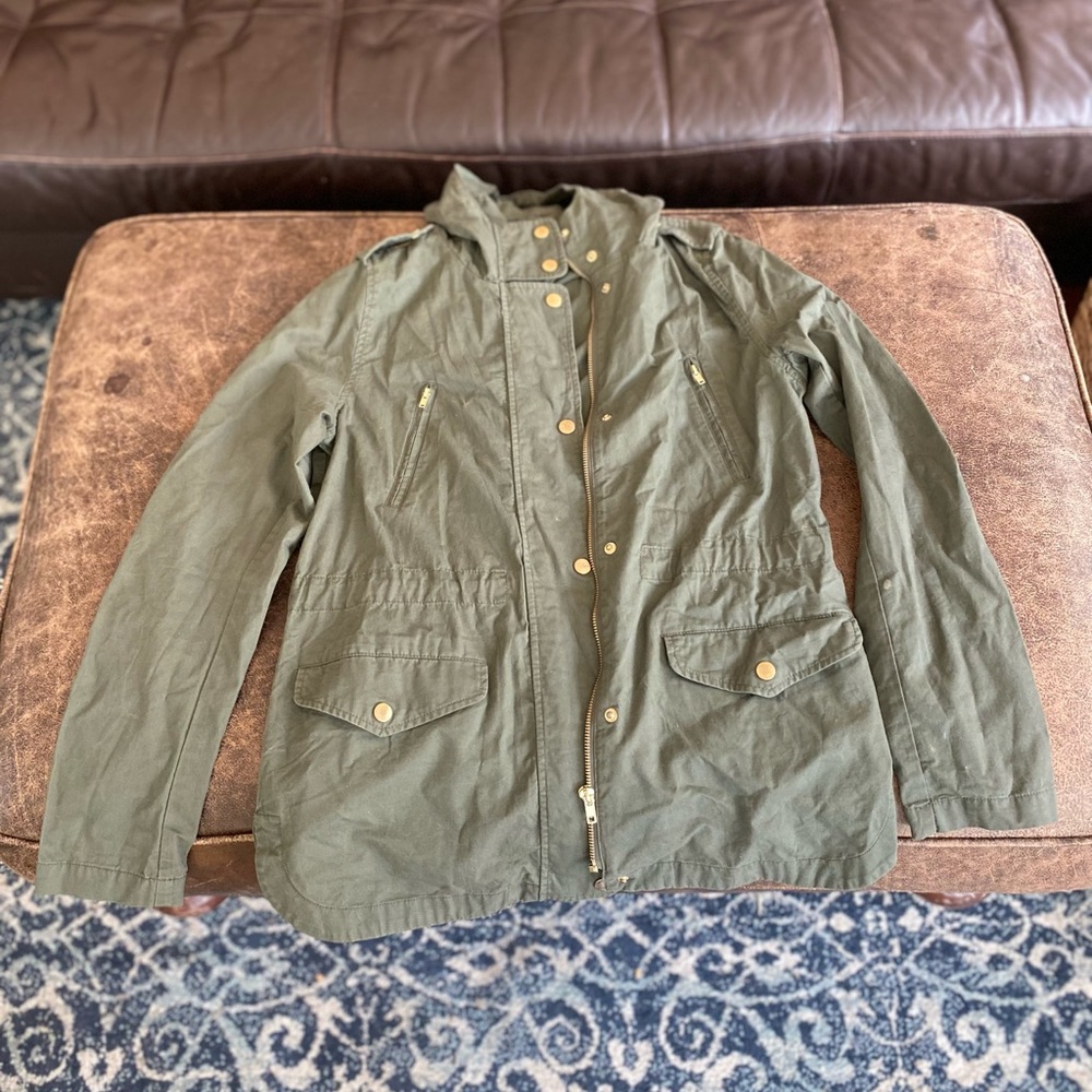 Army green colored jacket, button up, hoodie, good condition.